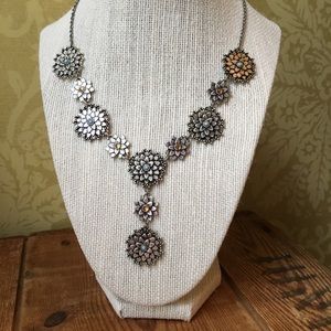 Dahlia Necklace & Earrings Set